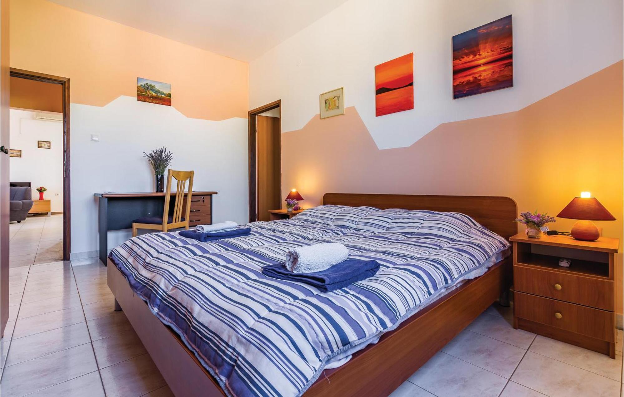 2 Bedroom Awesome Apartment In Винкуран Екстериор снимка