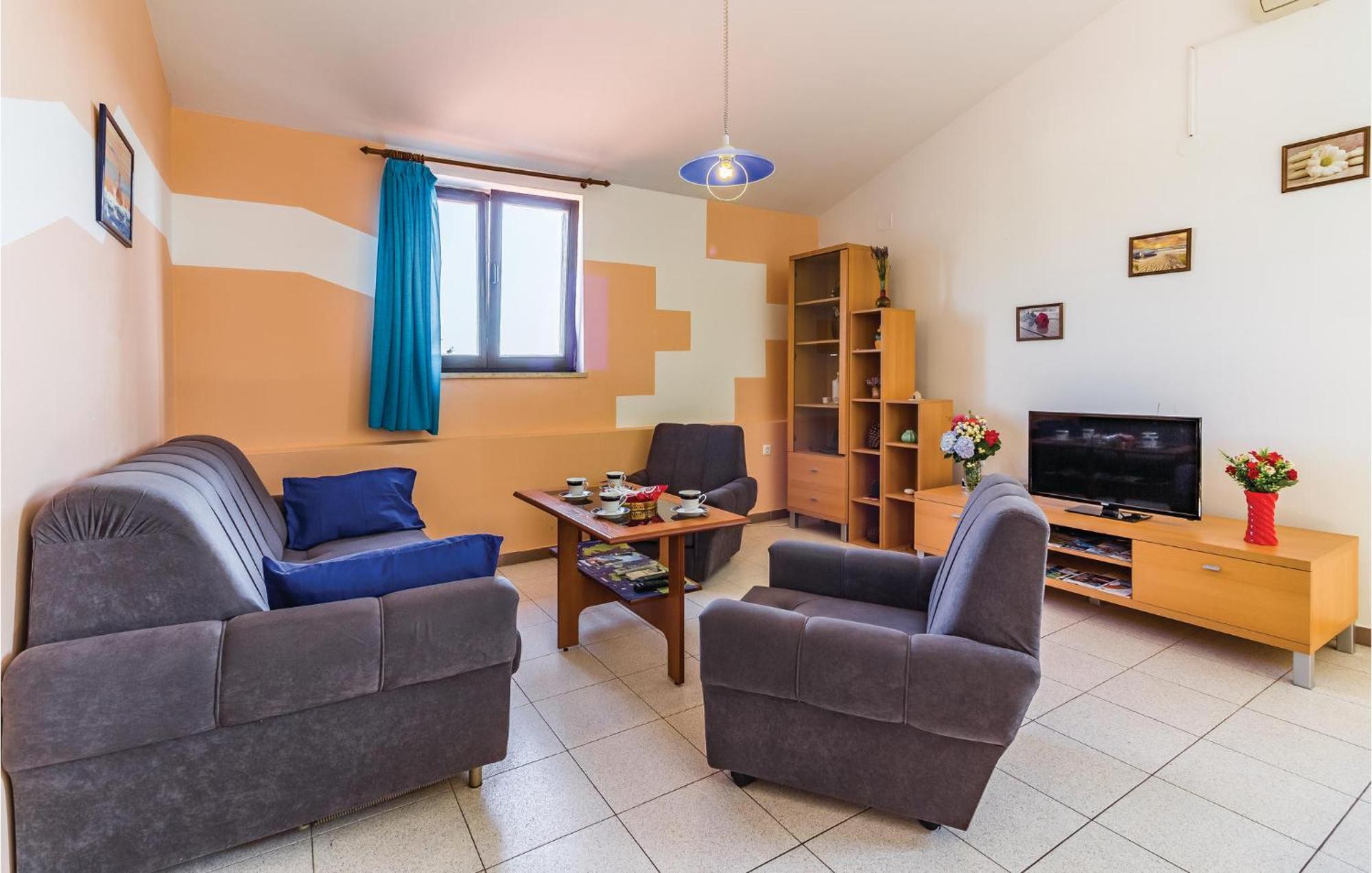 2 Bedroom Awesome Apartment In Винкуран Екстериор снимка